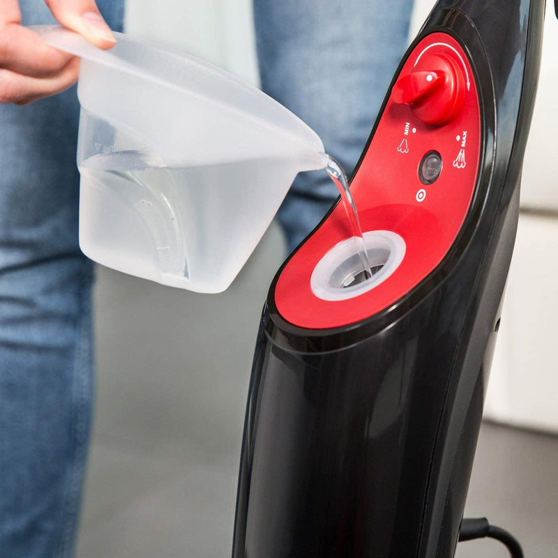 Ideal for deep cleaning: Simply fill the tank with water, plug it into the socket and after 15 seconds you are ready to go!